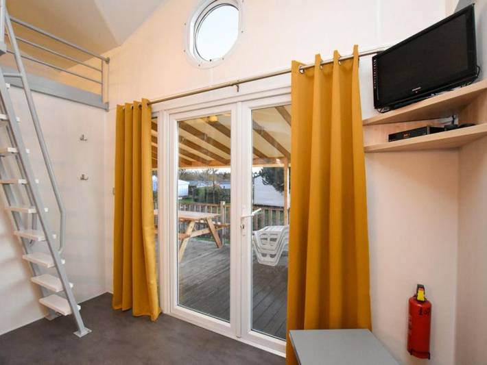 Mobil home pour 9 personnes, avec piscine et terrasse à Thiviers - 4