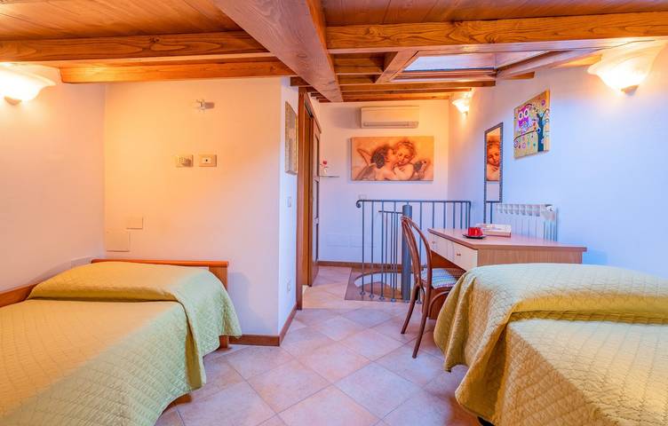Holiday Home 'La Torretta - By The Walls' with Wi-Fi and Air Conditioning in Lucca, Lucca Province