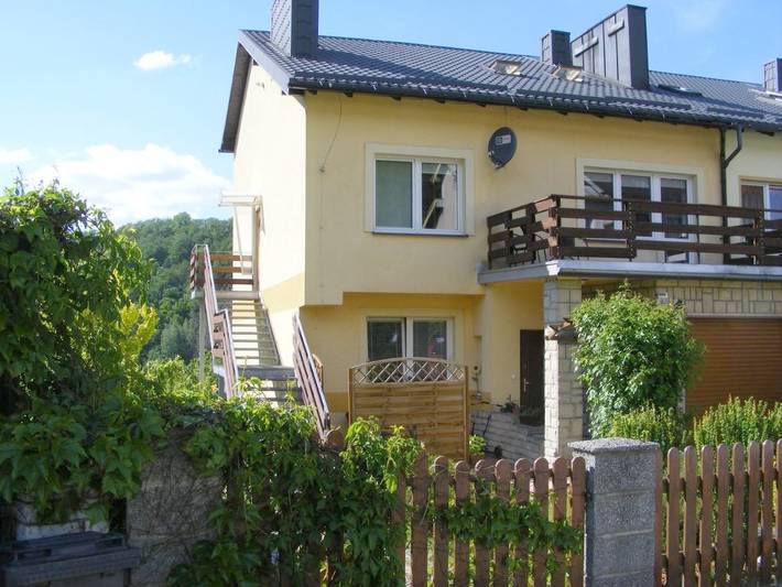 Apartament wakacyjny dla 4 osób, z ogród i widok oraz taras, zwierzęta dozwolone w Kudowa-Zdrój