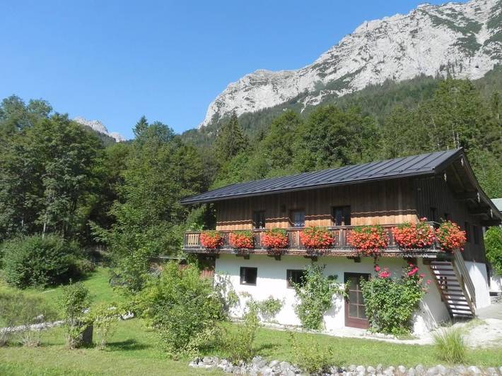 Ferienhaus für 4 Personen, mit Balkon und Whirlpool sowie Terrasse und Sauna in Ramsau bei Berchtesgaden