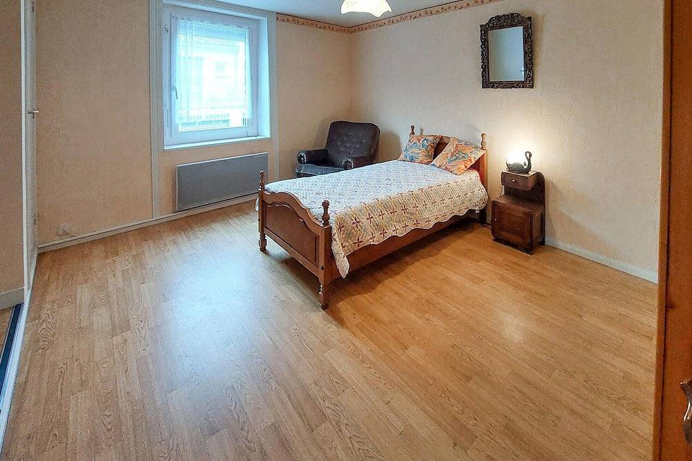 2 bedroom pet friendly home in Bas-en-Basset in Bas-en-Basset, Haute-Loire