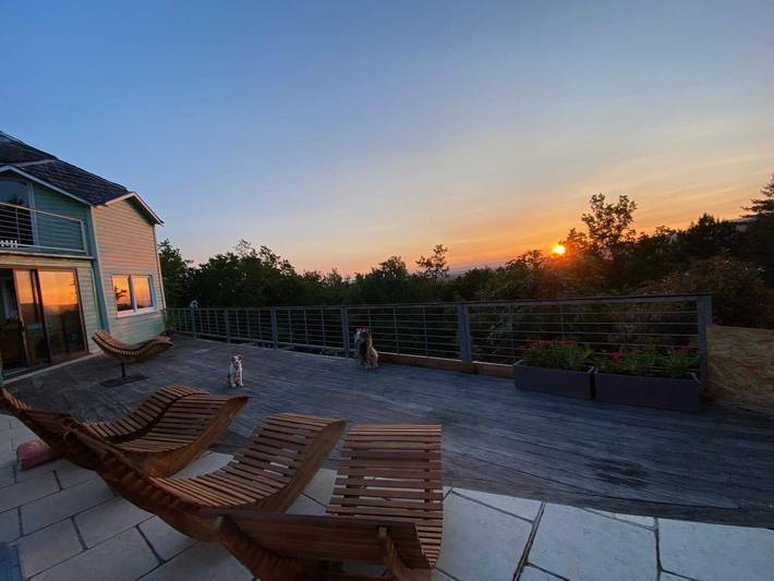 Gîte pour 8 personnes, avec piscine