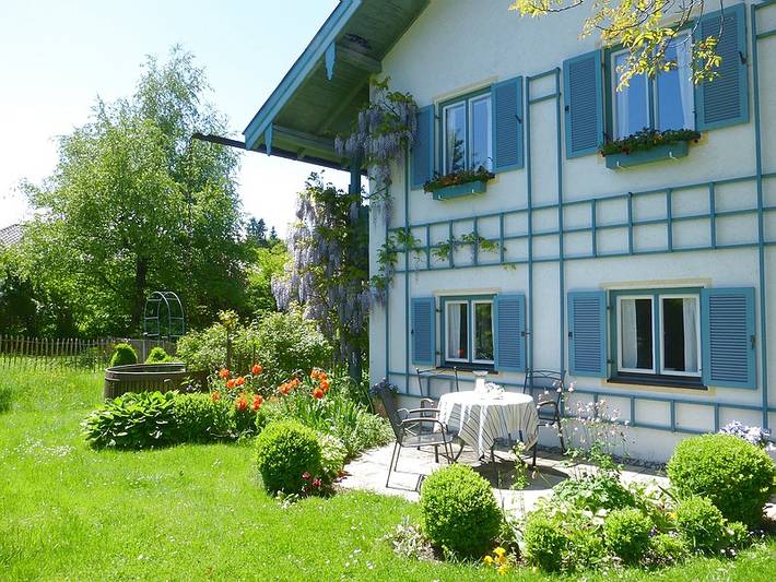 Ferienwohnung für 2 Personen, mit Terrasse und Garten in Prien am Chiemsee