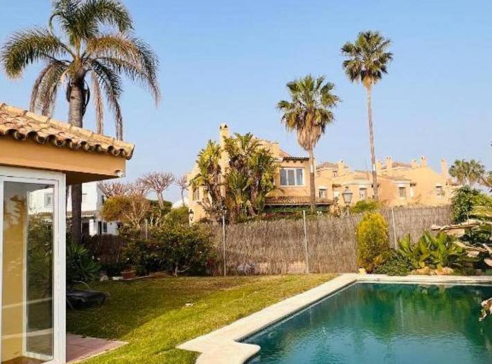 Casa rural para 8 personas, con piscina y terraza en El Puerto de Santa María - 4