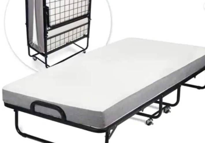 Vacation rental for 7 people, with yard and hot tub in Carlsbad