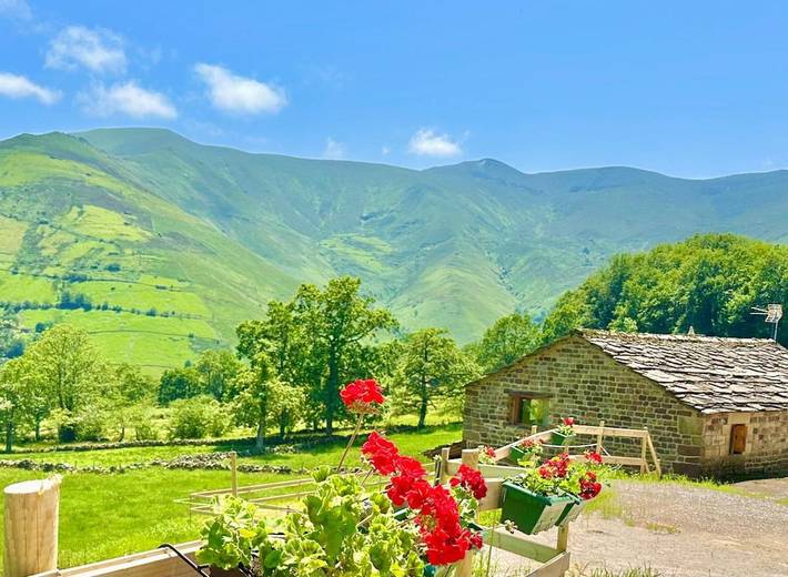 Casa rural para 5 personas, con vistas y balcón en Valle del Pas-Pisueña