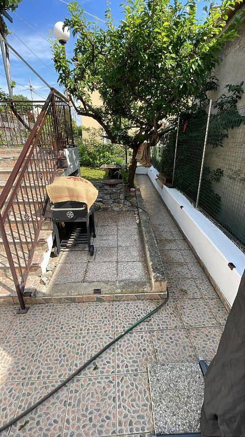 Beb Trieste al Massimo casa indipendente con giardino privato e posto macchina gratuito in Triest, Triest Provinz