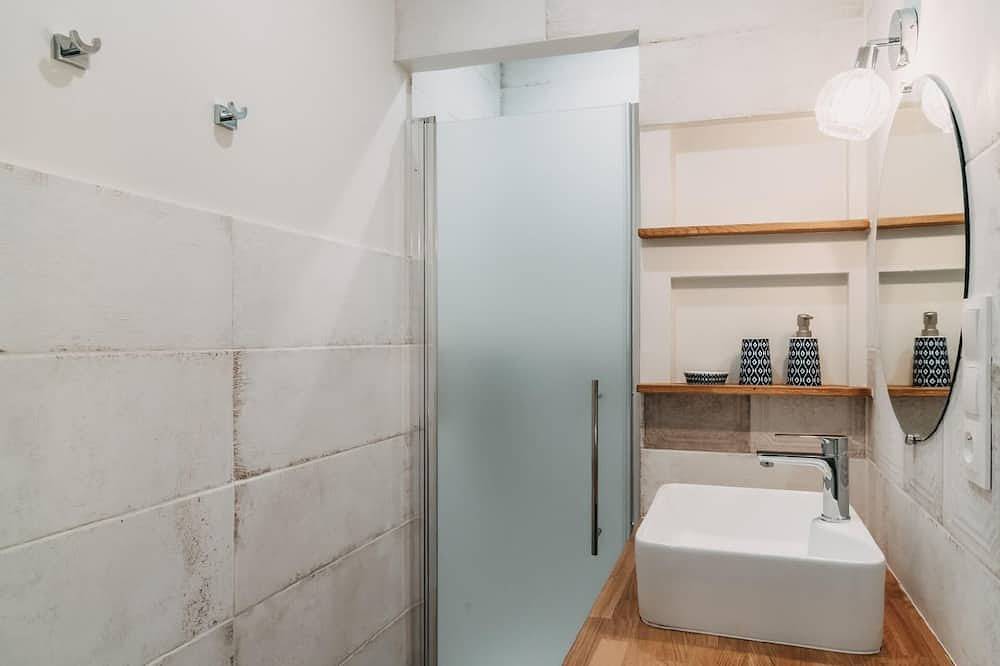 Ganze Wohnung, Charmante Ferienwohnung mit Terrasse und Pool in Armissan, Narbonne und Umgebung