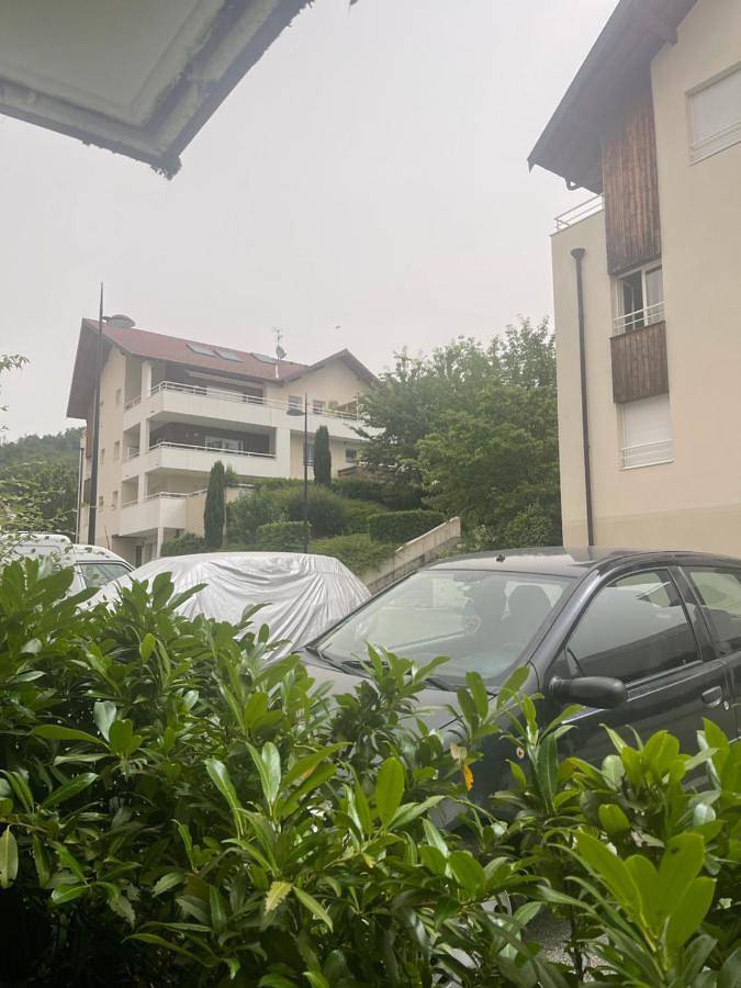 Appartement entier, Two-Bedroom Apartment in Argonay, Région d'Annecy