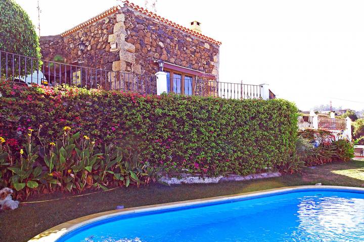 Chalet para 4 personas, con Jacuzzi además de Terraza y Jardín en Santa Cruz de Tenerife - 2