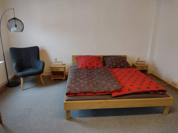 Ganze Ferienwohnung, Ferien in ruhiger Straße in Stadtteil von Gießen in Gießen, Landkreis Gießen