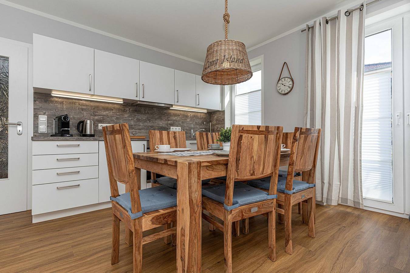 Entire apartment, Haus Eichsfeldia We 1:strandnahe (2 Min.) und modern eingerichtete 3-Zimmer-Fewo in Ostseebad Kühlungsborn, Kühlungsborn