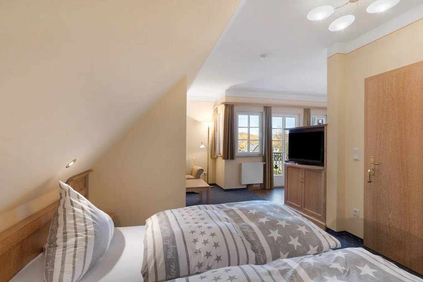 Room 'Luxury Room' with Wi-Fi in Attendorn, Sauerland