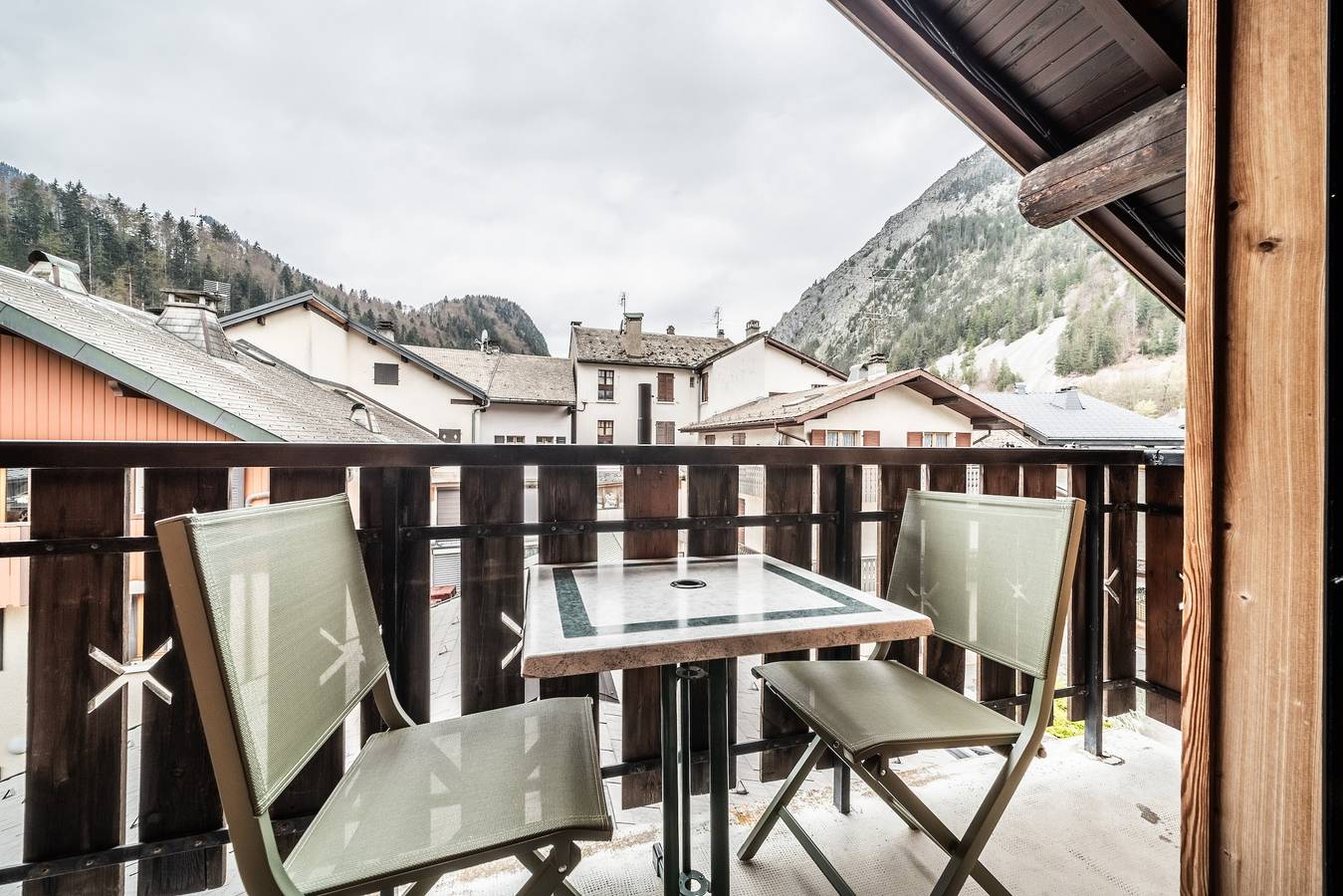 Ganze Wohnung, Ferienwohnung 'Appartement Chalet - Le Fêni' mit Bergblick, Balkon und Wlan in Abondance, Les Portes du Soleil