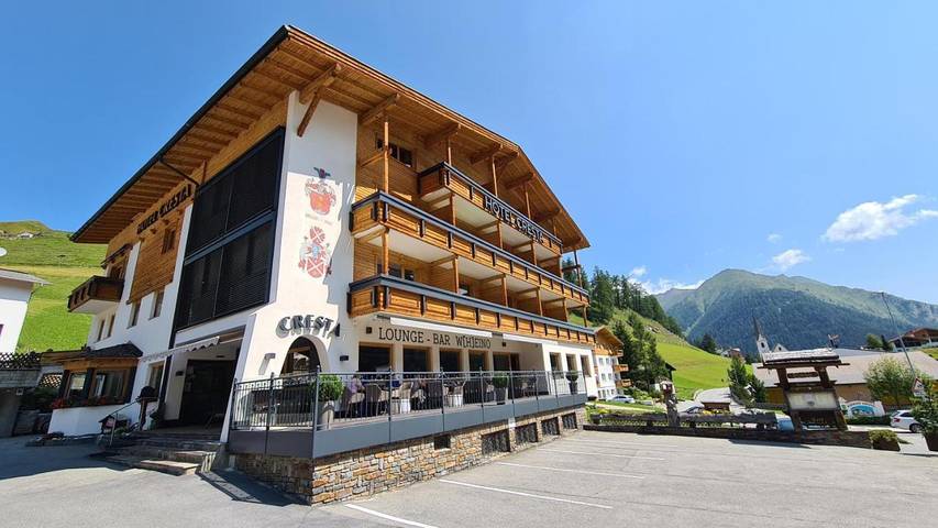 Hôtel pour 3 personnes, avec Balcon et Terrasse ainsi que Sauna et Vue à Samnaun