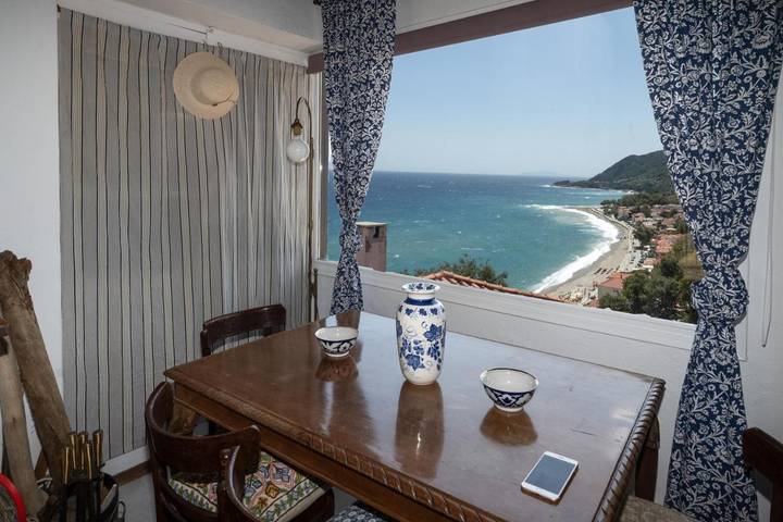 Location de vacances pour 6 personnes, avec vue et terrasse dans Agios Ioannis (Zagora–Mouresi)