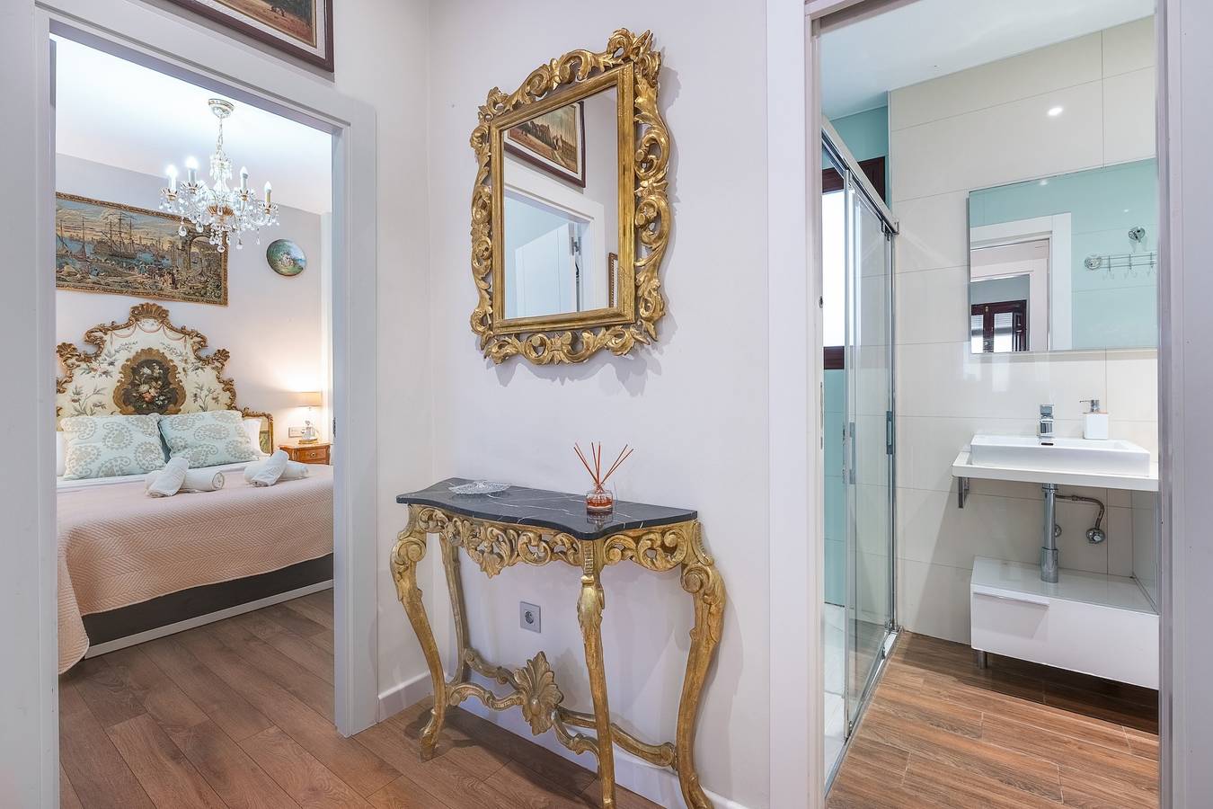 Vakantiehuis 'City Center Lorca Suit Parking Free' met Balkon, Wi-Fi en Airconditioning, foto 13