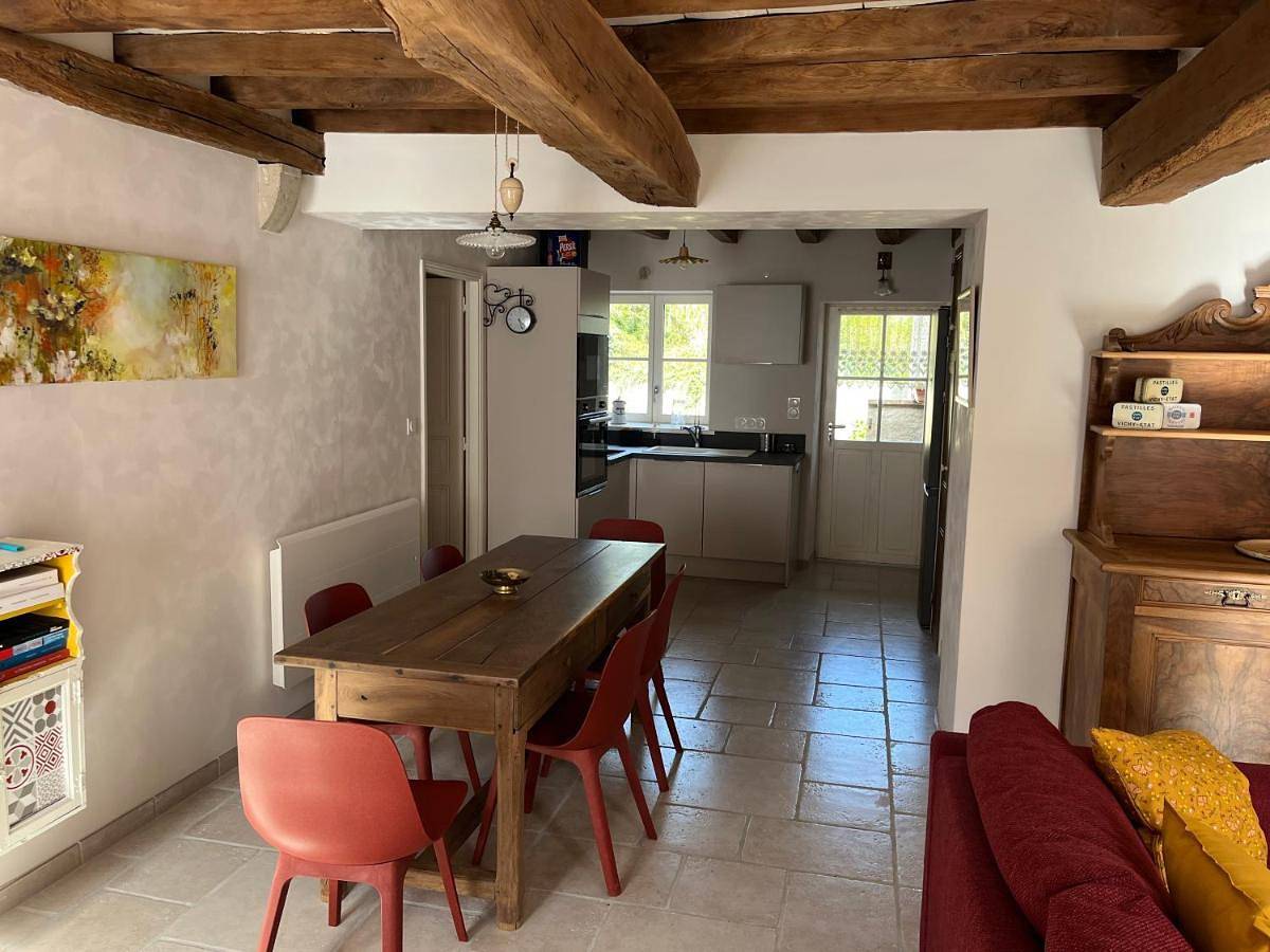 Two-Bedroom House in Charroux (Auvergne), Allier