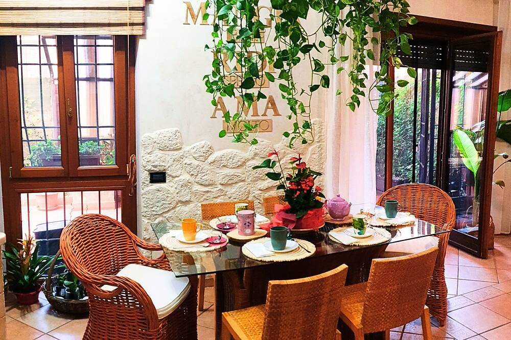 Apartamento entero, Mialma Holiday Home Roma - Hogar lejos del hogar in Ciampino, Castelli Romani