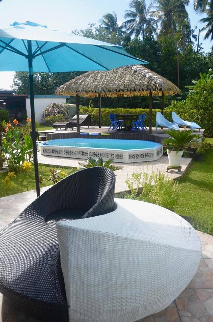 Ferienhaus für 3 Personen, mit Whirlpool und Pool sowie Garten - 1