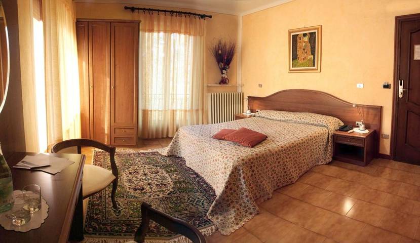 Hôtel pour 2 personnes, avec sauna et vue ainsi que jardin et piscine dans Lurisia