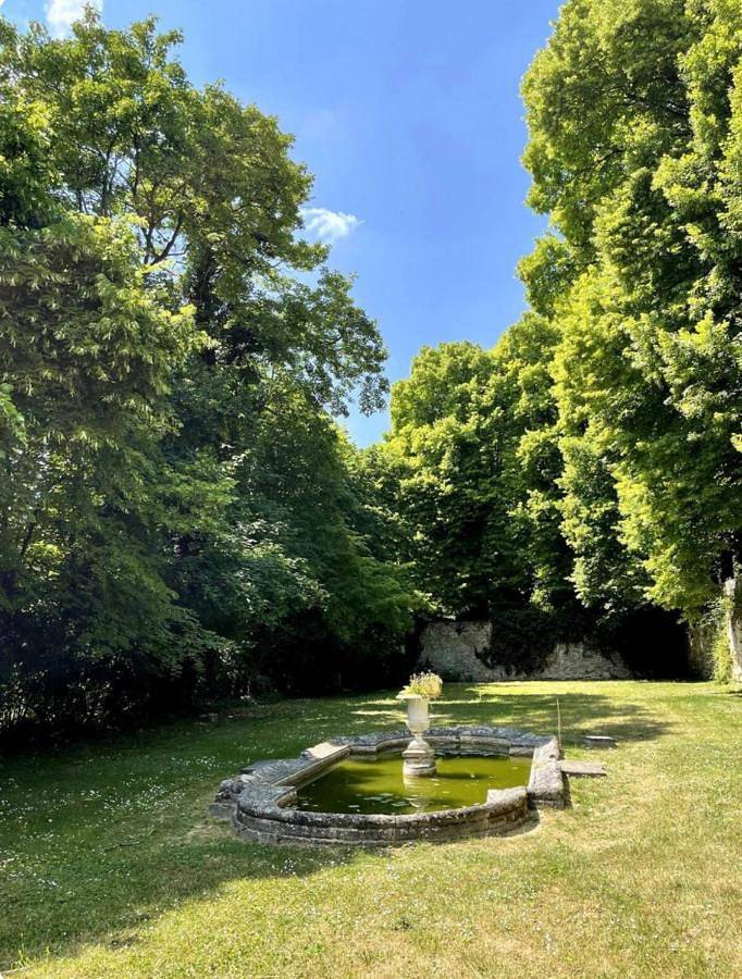 Gîte pour 2 personnes, avec terrasse et jacuzzi, animaux acceptés à Limay (homonymie) - 4