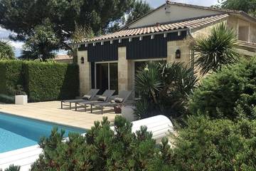 Cottage pour 6 personnes, avec jacuzzi ainsi que jardin et sauna à Cubnezais