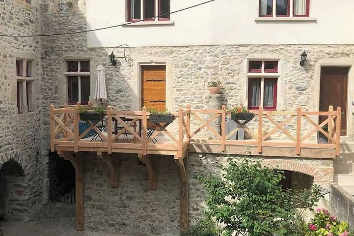 Château pour 6 personnes, avec jardin dans le Gard - 4