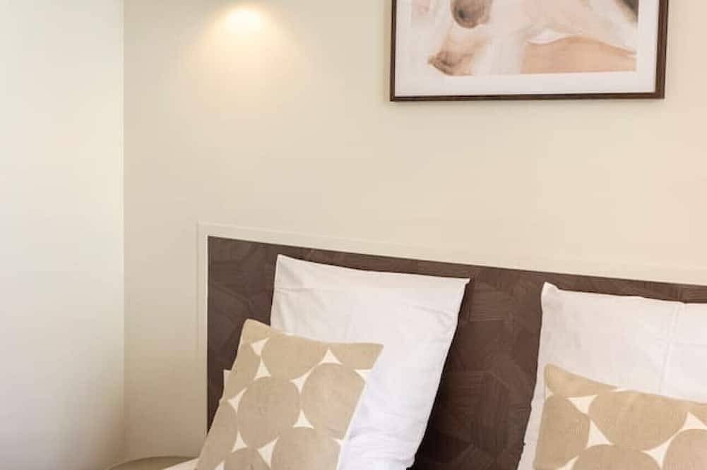 Entire apartment, Spacious apartment near the 19th arrondissement in Le Pré-Saint-Gervais, Seine-Saint-Denis