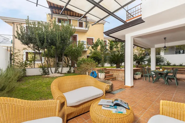 Casa de vacaciones para 7 personas, con jardín además de vistas y balcón, Se admiten mascotas - 1
