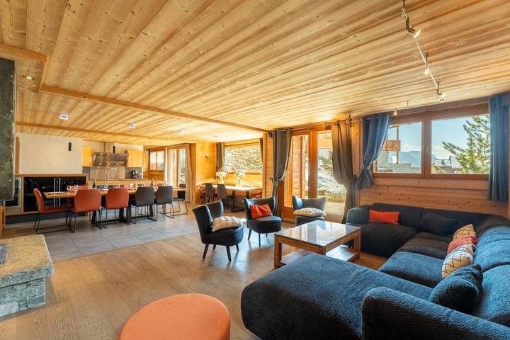 Chambre d’hôte pour 15 personnes, avec jacuzzi et jardin à Les Gets - 3