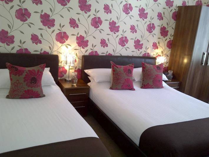 Bed and breakfast for 3 people, with Garden and View in Hastings