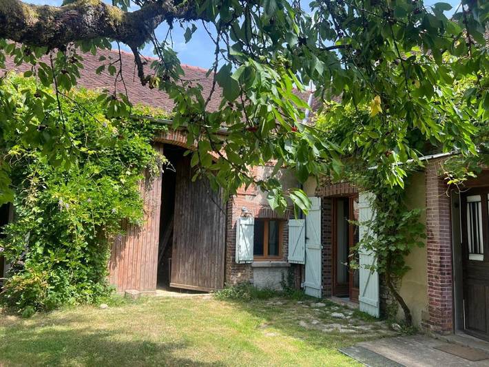 Location de vacances pour 8 personnes, avec jardin dans Bœurs-en-Othe - 3