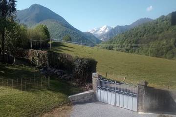 Gîte pour 6 personnes, avec jardin et terrasse à Asson