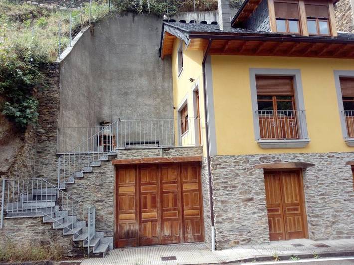 Casa rural para 9 personas, con terraza y vistas, Se admiten mascotas en Comarca del Narcea - 3