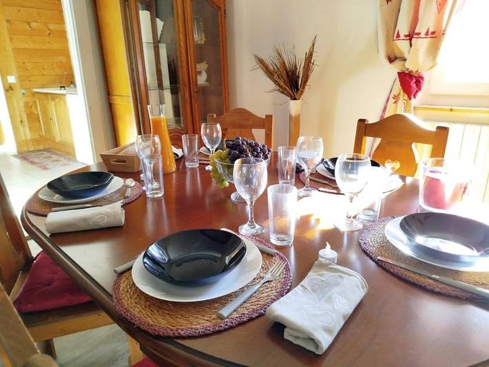 Gîte pour 6 personnes, avec vue et balcon, animaux acceptés à Taninges - 4