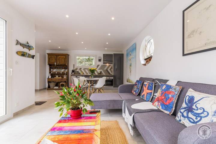 Gîte pour 2 personnes, avec terrasse et jardin à Saint-Jean-de-la-Rivière - 2