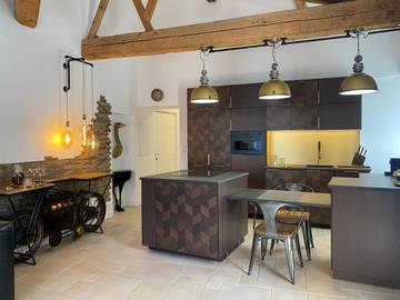Gîte pour 2 personnes, avec vue dans Office De Tourisme D Avignon