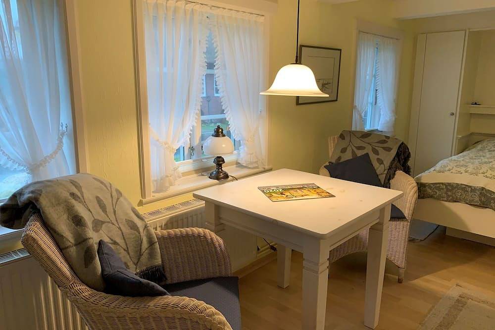 Ganze Wohnung, Kuschelige Ferienwohnung in zentraler Lage in Nebel in Nebel, Amrum