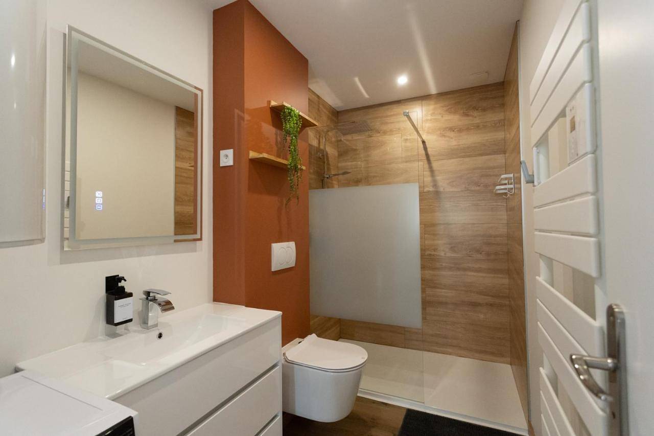 Appartement entier, One-Bedroom Apartment in Digoin, Région de Charolles