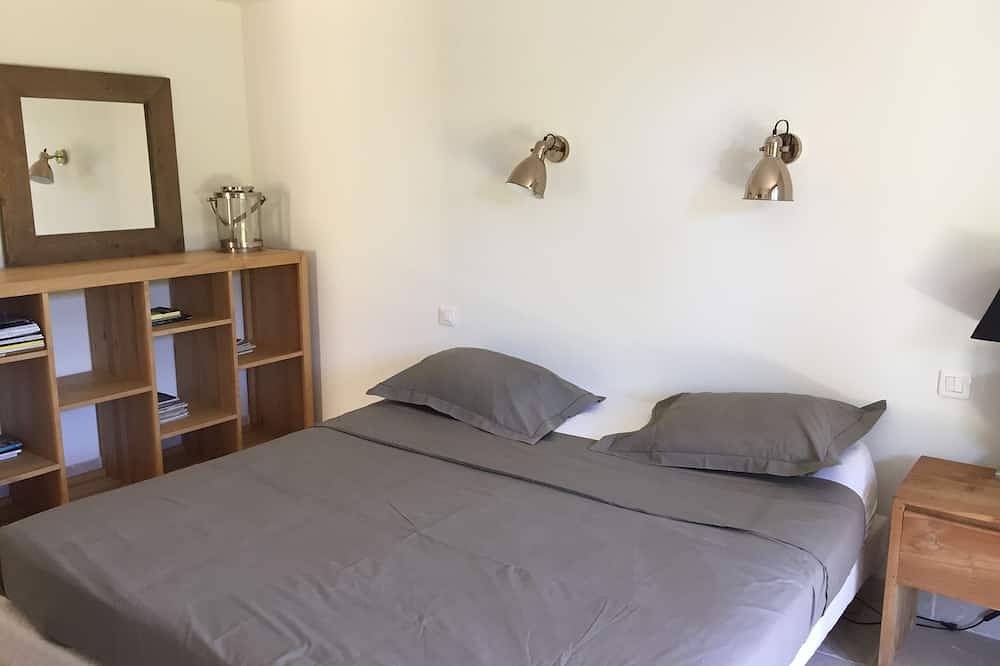 Ramatuelle- l'Escalet : maison avec vue mer, piscine et jardin in l'Escalet, Ramatuelle