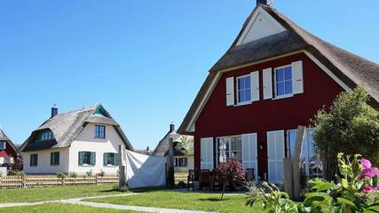 Ferienhaus für 8 Personen, mit Terrasse und Sauna sowie Garten, mit Haustier in Wismarer Bucht