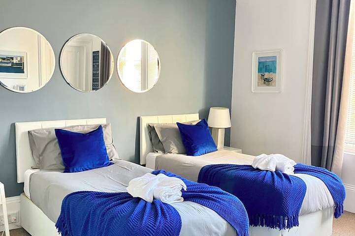 Ganze Wohnung, Geräumiges Upper Villa Apartment in der Nähe von Glasgow, in der Nähe von Marr Hall & Ingliston in Renfrewshire