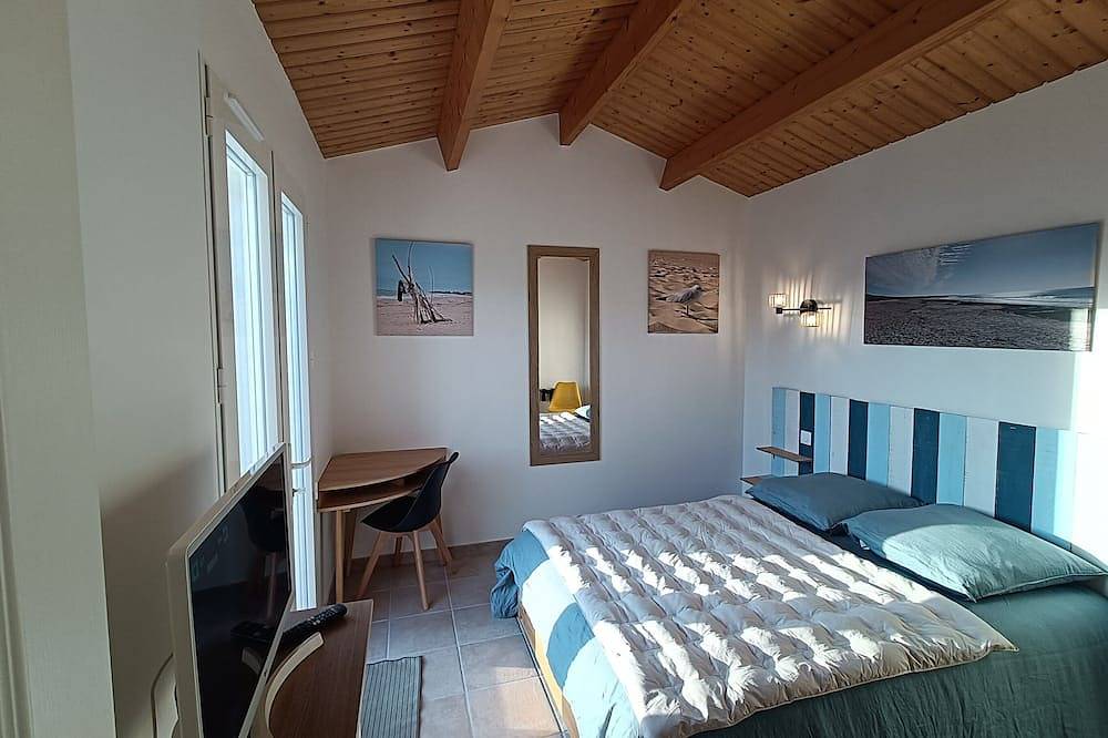 Chambre d'hôte - La Barjuline-Le Studio 4 personnes avec piscine partagée in La Brée-les-Bains, Côte de Beauté