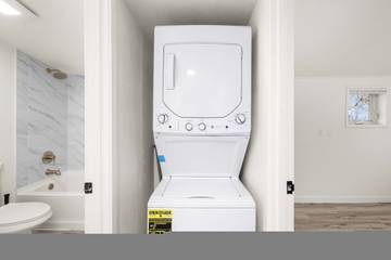 Vacation Rental for 6 Guests in West Seattle, Seattle, Picture 4