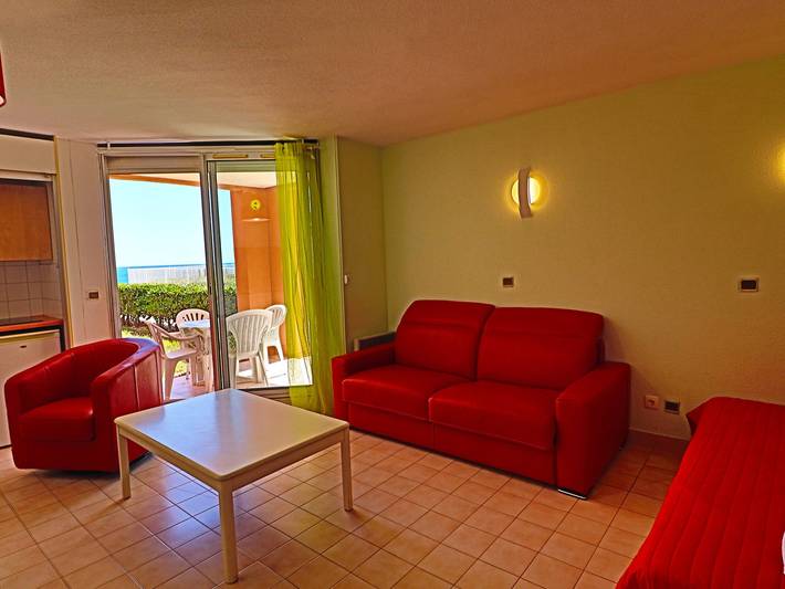 Gîte pour 4 personnes, avec terrasse et piscine, animaux acceptés dans Plage Lazaret - 2