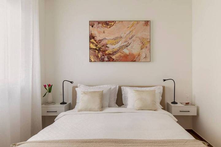 Appartement entier, Very elegant brand new apartment with free parking in Lugano, Lac de Lugano