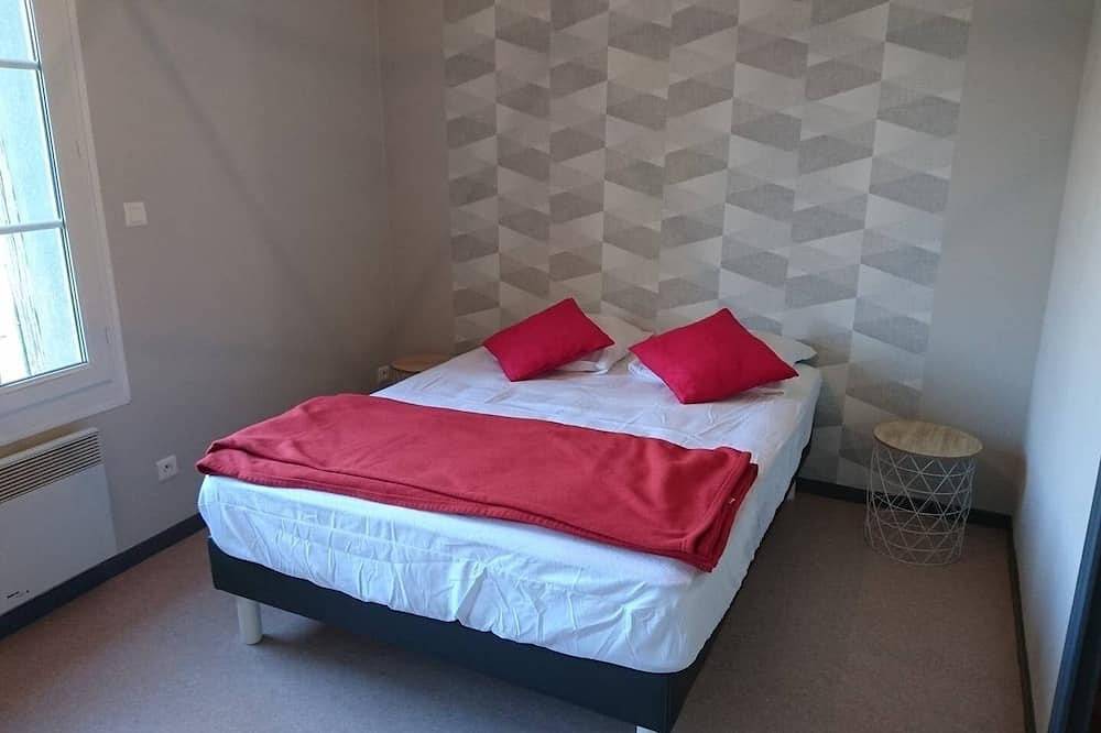 Welcome to casa T3. Apartment in the heart of the village of Giffaumont-Champaubert. in Giffaumont-Champaubert, Lac du Der-Chantecoq