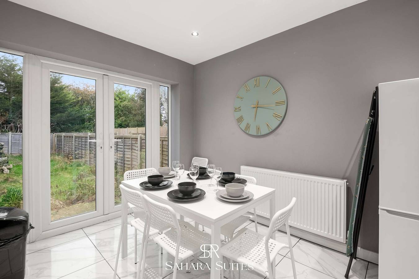 5Br Contractor House Reading   Sleeps 9   Parking in Shinfield, Berkshire