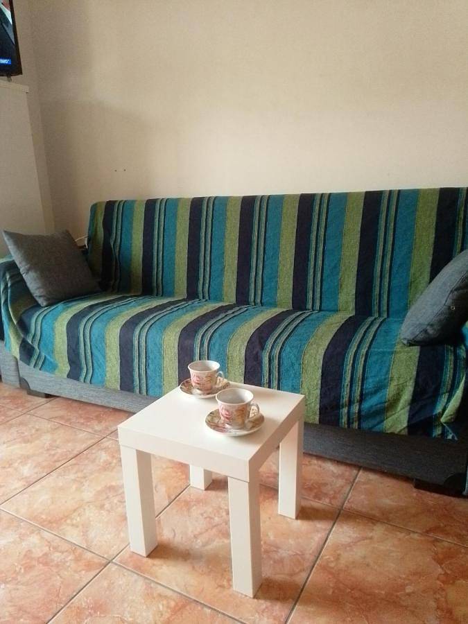 Gîte pour 3 personnes, avec terrasse et vue à Scalea - 2